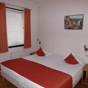 https://housingbrussels.brusselshotelsbook.com