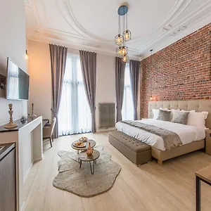 Apartment Secret Royal