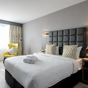 Gresham Belson Brussels **** Brusel